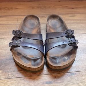 Birkenstock with thin purple straps, size 38/245